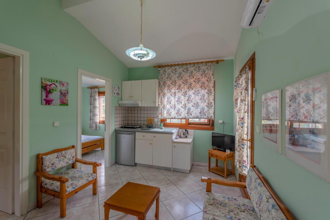 Villa Melina 2 Koinira Eksteriør bilde
